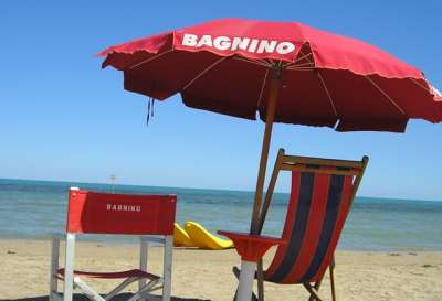 Spiagge e stabilimenti dal Lazio all&rsquo;Emilia Romagna: 600 offerte di lavoro