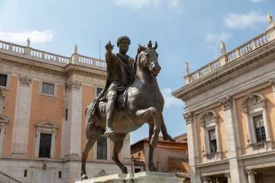 Pronti, via! Per i 3.000 posti al Comune di Roma c&rsquo;&egrave; il via libera della Camera