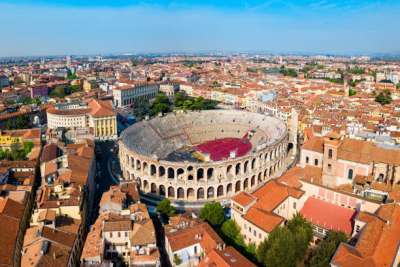 L&rsquo;Arena di Verona seleziona comparse per le prove e le recite&nbsp;di uno o pi&ugrave; spettacoli in programma