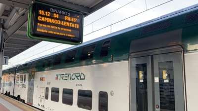 Trenord assume addetti biglietteria, addetti assistenza e controllo e capitreno