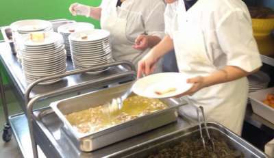 ISTITUTO BANCARIO ASSUME ADDETTI MENSA: CONTRATTO DI 6 MESI