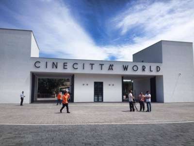 Cinecitt&agrave; World seleziona 200 nuove figure professionali per le feste di Halloween, Natale e Capodanno