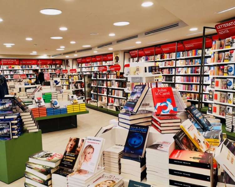 Mondadori cerca addetti vendita per le librerie di Roma, Milano e Venezia