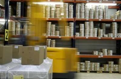 Azienda settore logistica e distribuzione cerca addetti carico/scarico merci a Roma