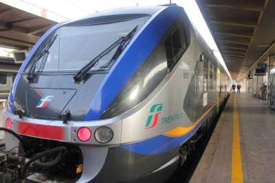TRENITALIA: POSTI PER DIPLOMATI E LAUREATI A TEMPO INDETERMINATO