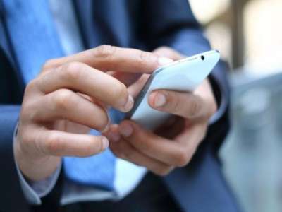 Corsi e concorsi. Scopri e scarica ora la nuova App di Lavoro Facile