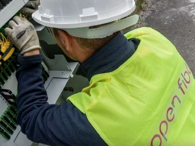 Open Fiber assume ingegneri per realizzazione e manutenzione reti telefoniche