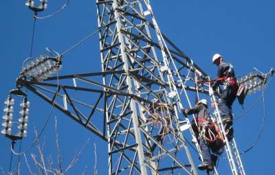 Corso gratuito (teorico e pratico) per 12 operatori delle reti elettriche