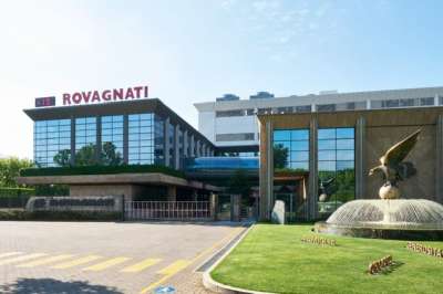 Salumi Rovagnati, avanti i giovani: addetti logistica e vendita, impiegati, manutentori