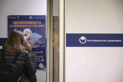 L'Ente Nazionale per il Microcredito assume diplomati e laureati