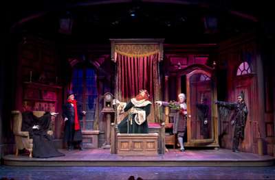 ARRIVANO I MUSICAL: SI CERCANO ATTORI, BALLERINI, CANTANTI...