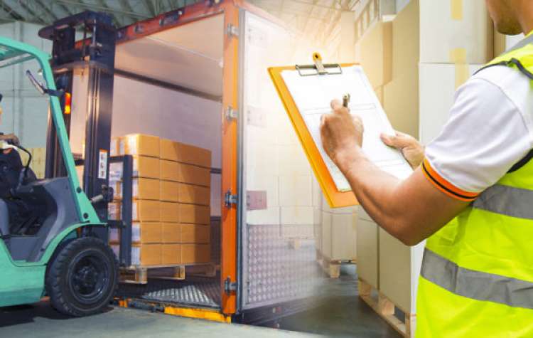 Centro logistico tecnologicamente avanzato cerca 10 addetti al carico/scarico merci a Guidonia (RM)