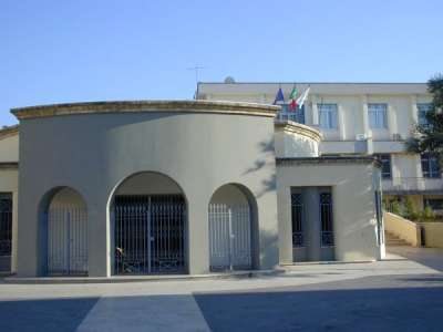 Comune della Citt&agrave; metropolitana di Napoli assume 6 amministrativi e 3 tecnici