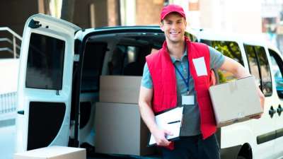 Autisti di furgoni con patente B per trasporto e consegna merci a Roma