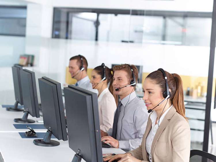 20 ADDETTI CALL CENTER INBOUND PER INFORMAZIONE E PRENOTAZIONE SERVIZI SANITARI