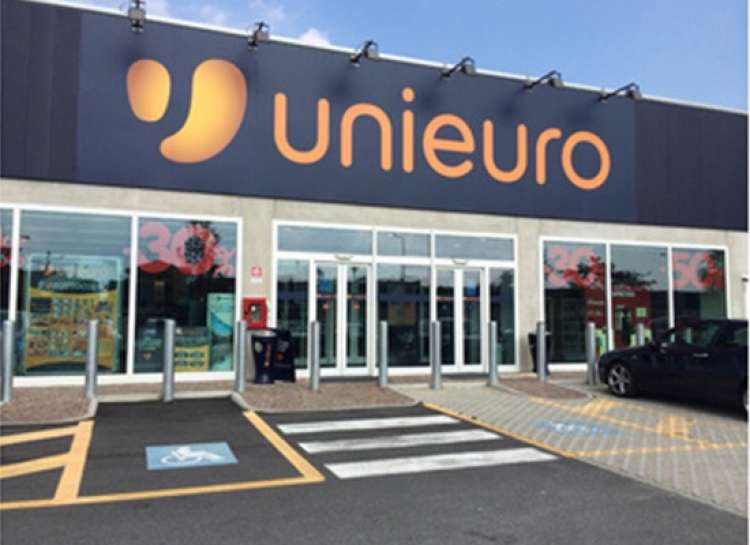 IMPIEGATI E BUSINESS CONTROLLER CON LAUREA PER UNIEURO