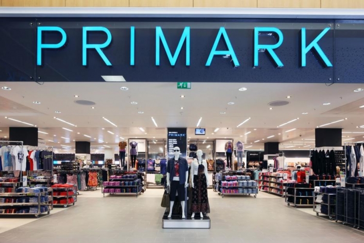 400 NEL NUOVO MAXISTORE DELLA MODA LOW COST DI PRIMARK