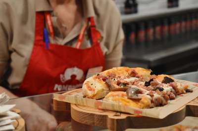 ROADHOUSE ASSUME ADDETTI/E SALA E CUCINA A ROMA