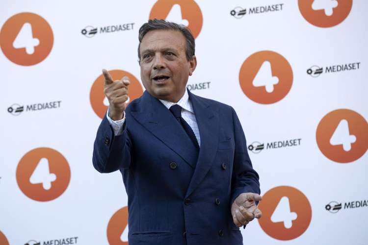 TROVASET: CHIAMBRETTI CERCA PER &ldquo;LA REPUBBLICA DELLE DONNE&rdquo;