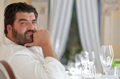 Cannavacciuolo cerca personale: barman, commis di sala, chef de rang e cuochi