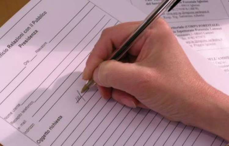 Laboratorio chimico di Guidonia Montecelio (RM) assume 2 impiegati amministrativi