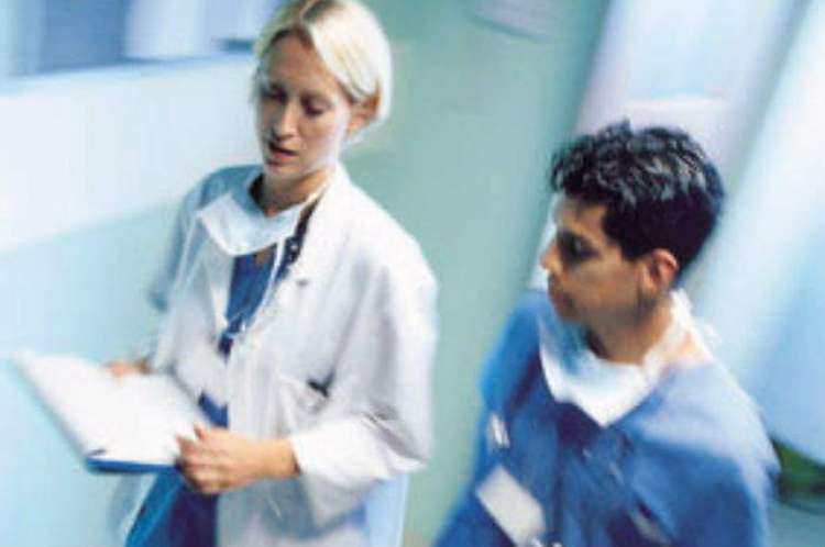 3.000 medici e 12.000 infermieri: saranno 5 agenzie per il lavoro a gestire le selezioni
