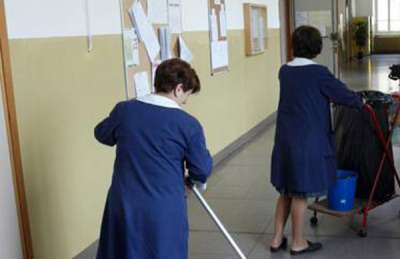 Personale Ata: 10.000 assunzioni a tempo indeterminato, domande entro il 31 dicembre