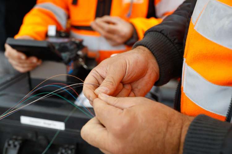 Open Fiber Network Solutions assume 40 figure professionali a tempo indeterminato