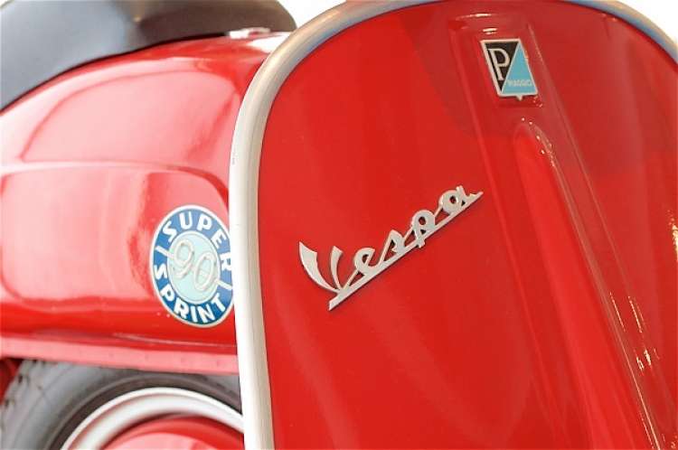 580 posti nelle moto targate Piaggio: chance anche per giovani tirocinanti