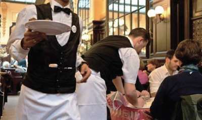 12 addetti sala e cucina per ristorante di Roma: basta la licenza media