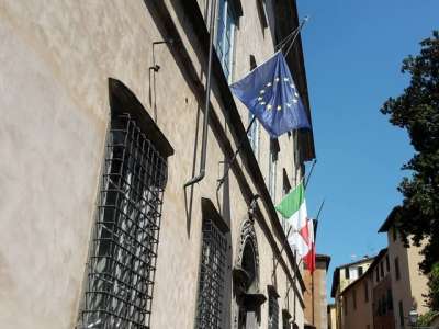 Comune di Lucca: concorso per 15 impiegati amministrativi/contabili/socio-culturali