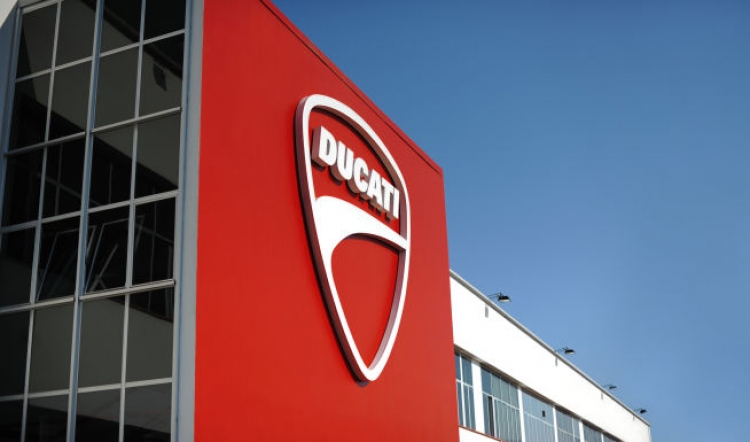 TIROCINI CON PROSPETTVE NELLA FABBRICA DELLE MOTO DUCATI