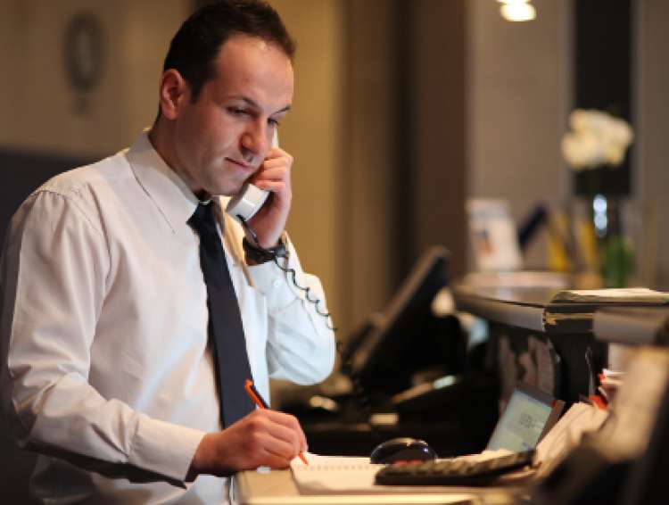 Contratto di 1 anno per 2 portieri privati appartenenti alle categorie protette