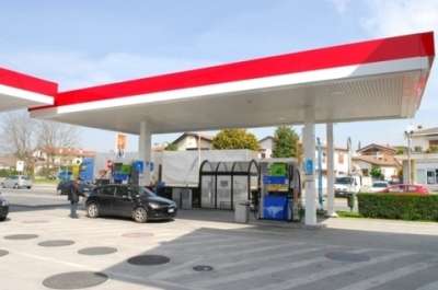ADDETTI AL RIFORNIMENTO/DISTRIBUZIONE CARBURANTE (BENZINAI) PER STAZIONE DI SERVIZIO A ROMA