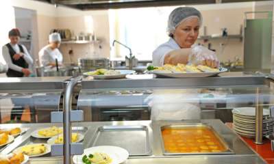 Societ&agrave; di ristorazione collettiva cerca addetti/e mense scolastiche o aziendali in varie zone di Roma