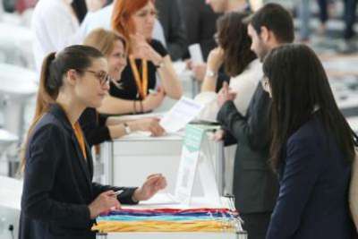 3.200 posti immediati per lavorare in Camera di Commercio, McDonald's, Polizia...