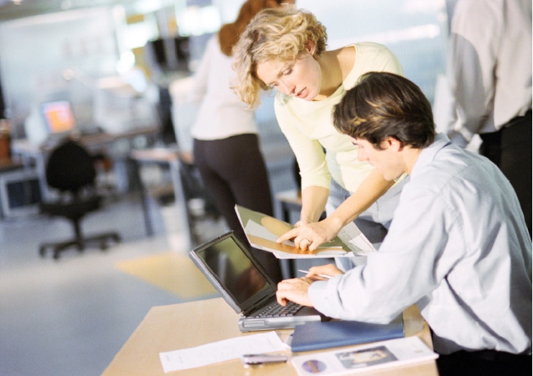 INGEGNERI E INFORMATICI PER LE PIATTAFORME DIGITALI ARIADNE