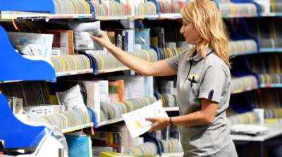 Poste Italiane assume portalettere anche senza esperienza in 11 regioni