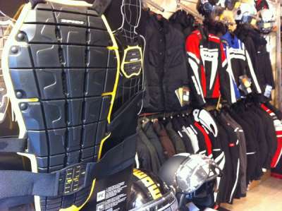 MOTOCICLISTA ONLINE CERCA PERSONALE (ANCHE SENZA ESPERIENZA)