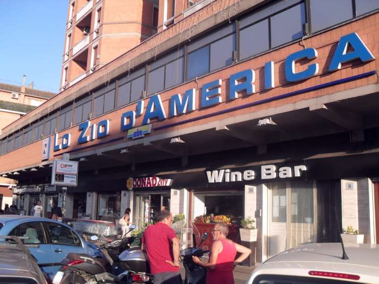 LO ZIO D'AMERICA CERCA BARISTI, GASTRONOMI, BARMAN E CAMERIERI PER RINNOVO LOCALE A ROMA (ZONA TALENTI)