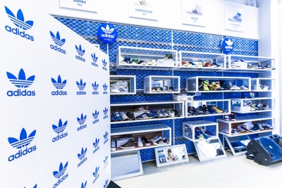 COMMESSI, MANAGER E VISUAL PER LA MODA SPORTIVA ADIDAS