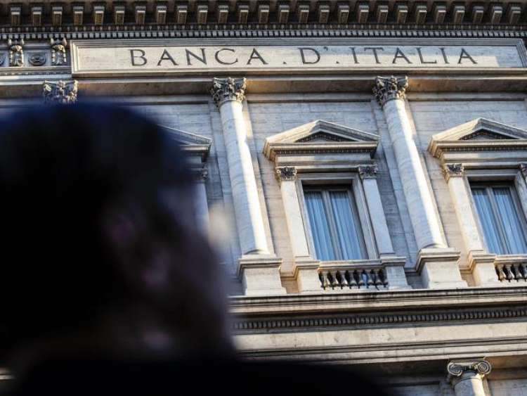 55 in Banca d'Italia pi&ugrave; 7 borse di studio. Se sei laureato prendi questa occasione