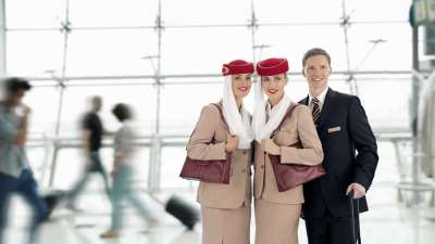Emirates Airlines seleziona assistenti di volo in Italia: tutti i Recruiting Day di aprile
