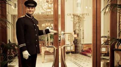 300 negli hotel di lusso a Roma: chef, commis, facchini, front office, hostess, maitre