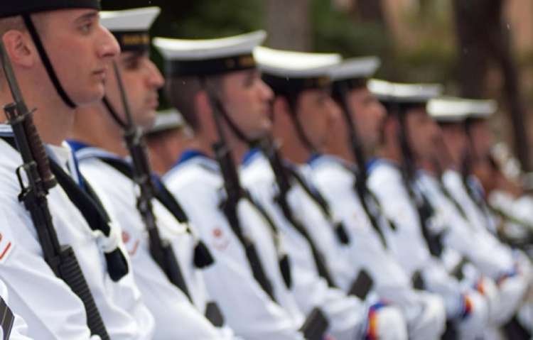 Concorso per 158 volontari (VFP 4) nella Marina militare