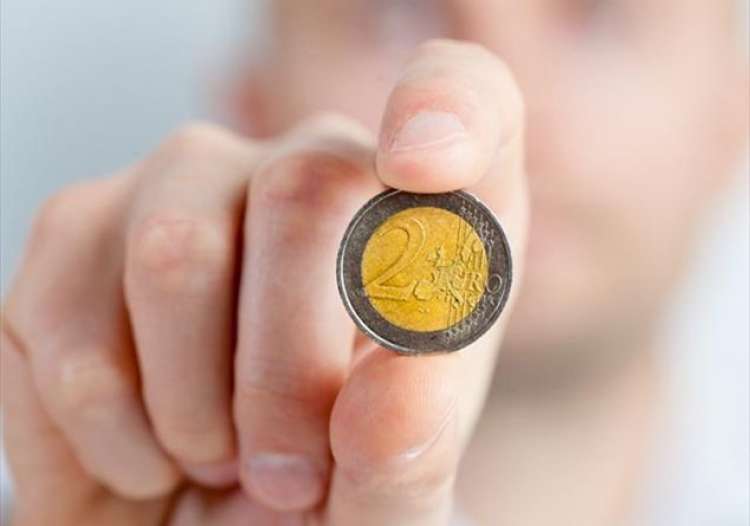 Il Sondaggione. Ci conviene uscire dall&rsquo;Europa? Da soli sarebbe tutto pi&ugrave; difficile. Ma l&rsquo;Unione ha esaurito la spinta e occorre migliorarla.