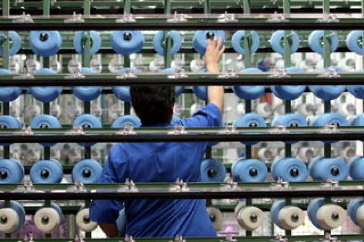 Impresa di Pomezia cerca 8 operai addetti ai macchinari industriali