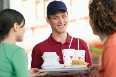 150 operatori fast food per diversi Comuni del Lazio, Emilia Romagna e Lombardia