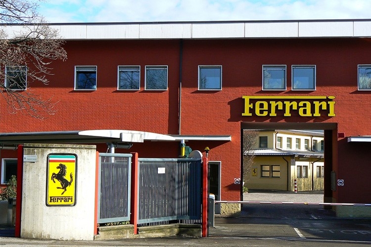 20 A MARANELLO: FERRARI APRE LE PORTE A CHI CI SA FARE