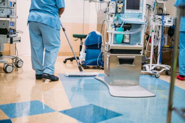 Struttura sanitaria di Roma assume addetti/e alle pulizie e sanificazione reparti